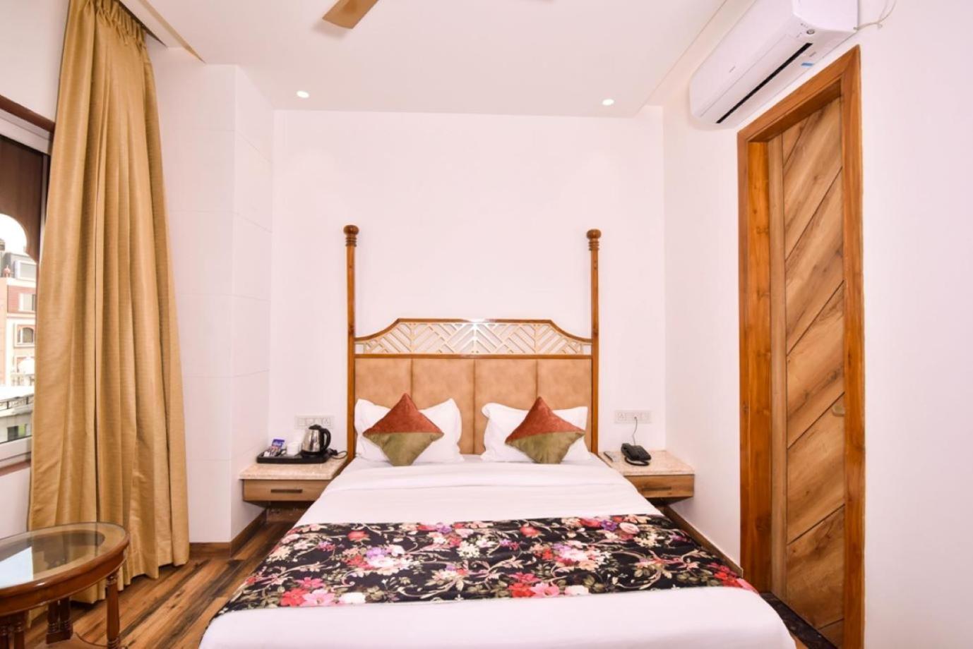 Hotel Rv Golden أمريتسار المظهر الخارجي الصورة