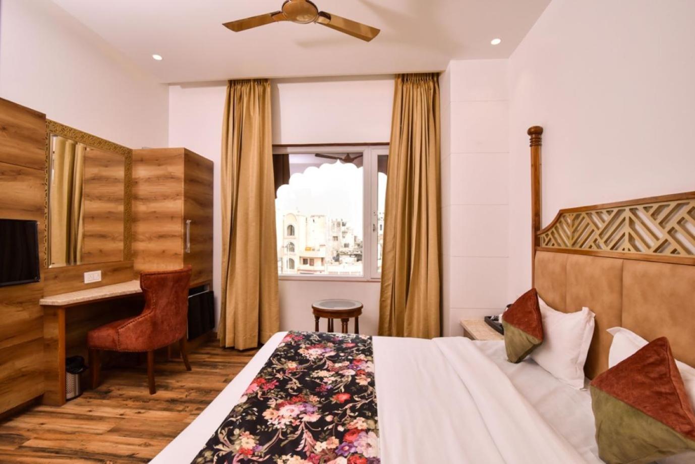 Hotel Rv Golden أمريتسار المظهر الخارجي الصورة