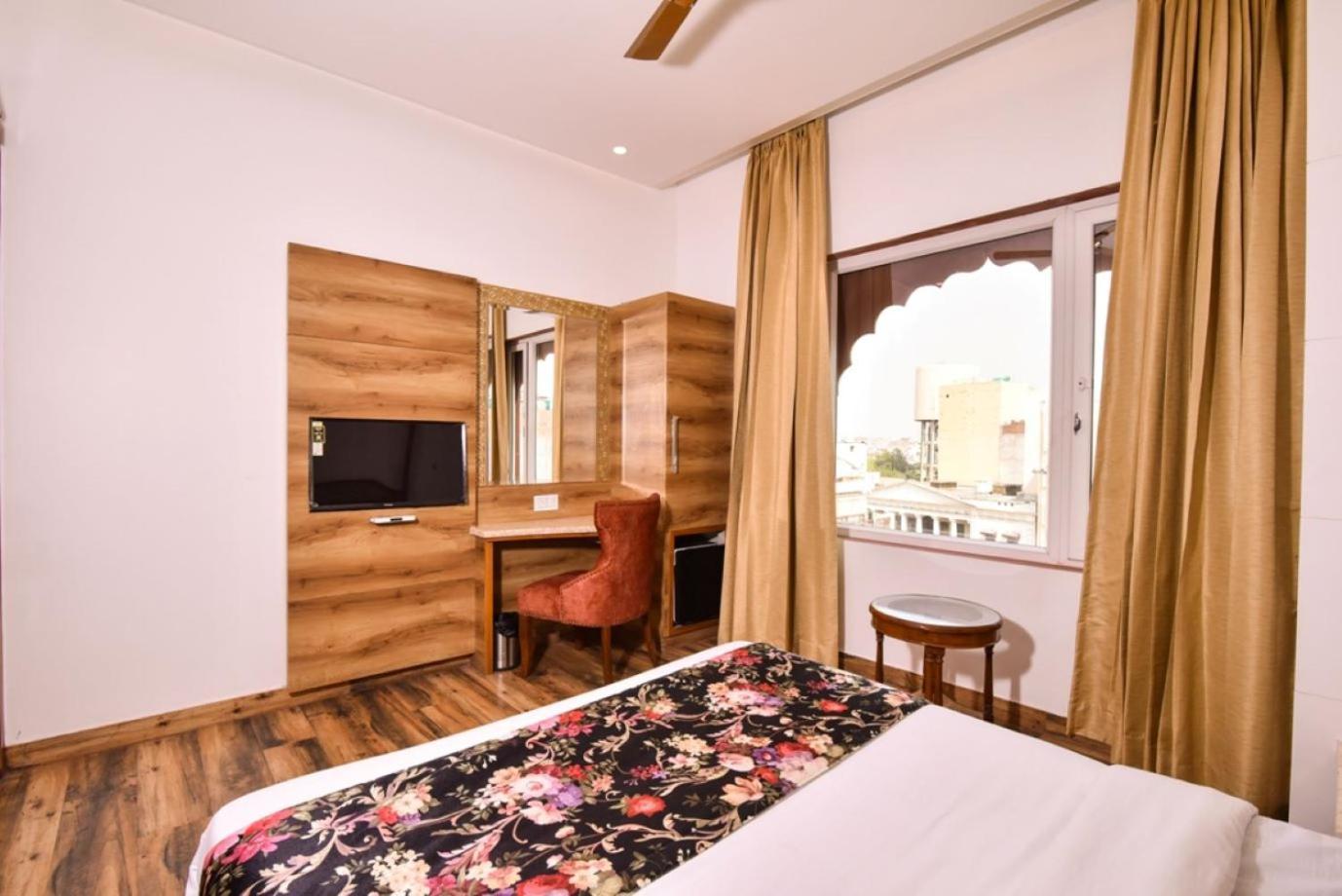 Hotel Rv Golden أمريتسار المظهر الخارجي الصورة