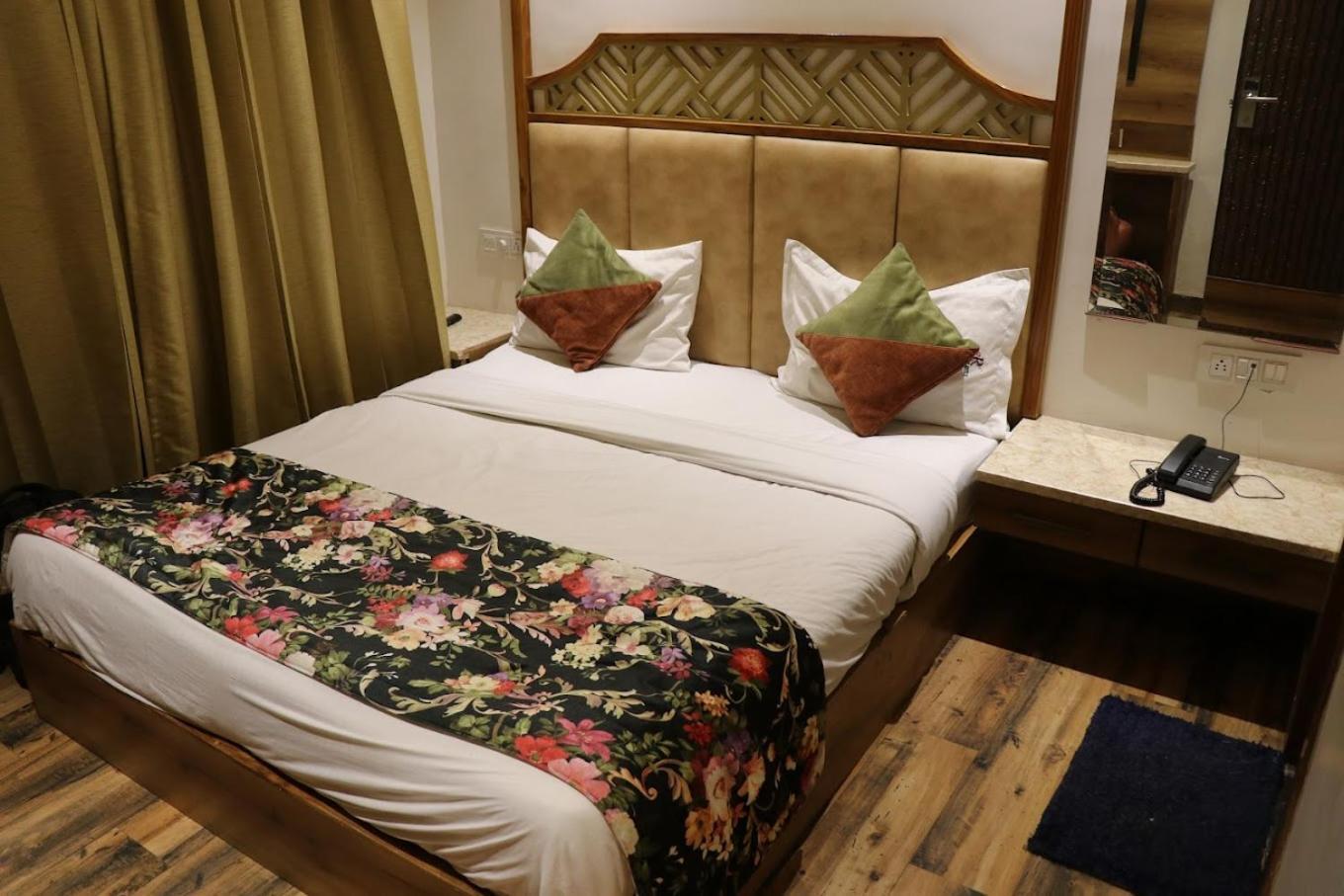 Hotel Rv Golden أمريتسار المظهر الخارجي الصورة