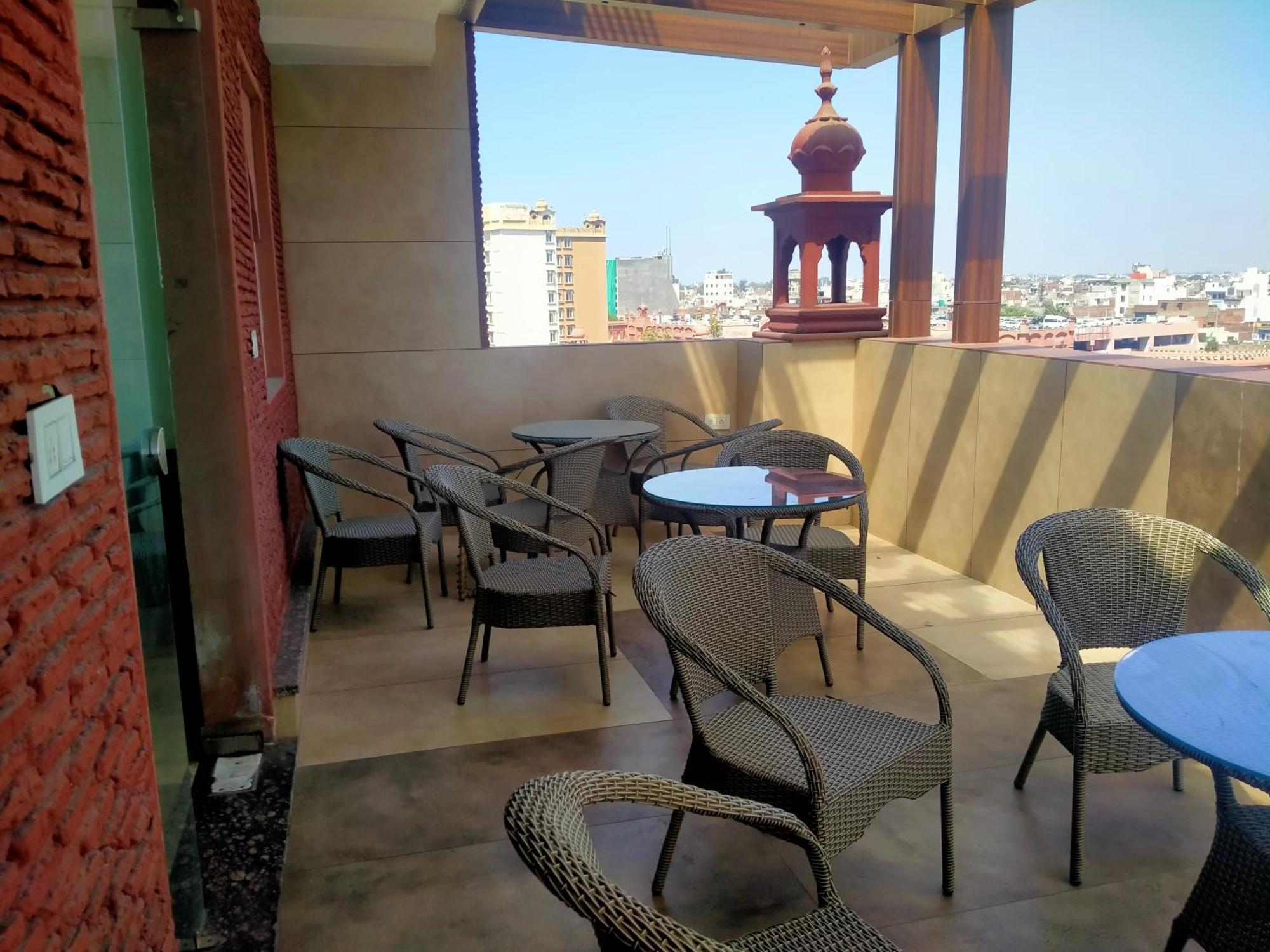 Hotel Rv Golden أمريتسار المظهر الخارجي الصورة