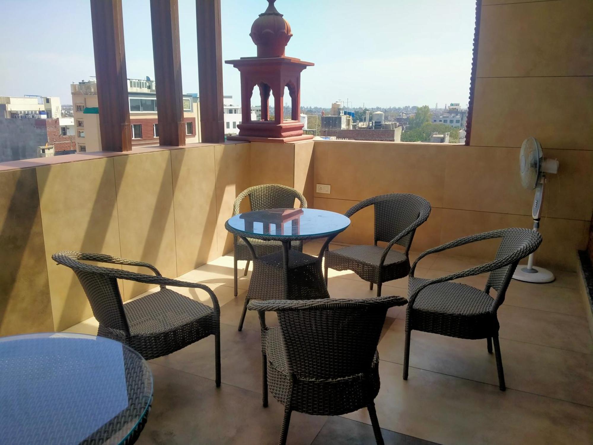 Hotel Rv Golden أمريتسار المظهر الخارجي الصورة